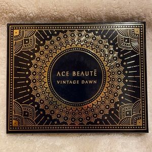 Ace beauty eyeshadow pallet